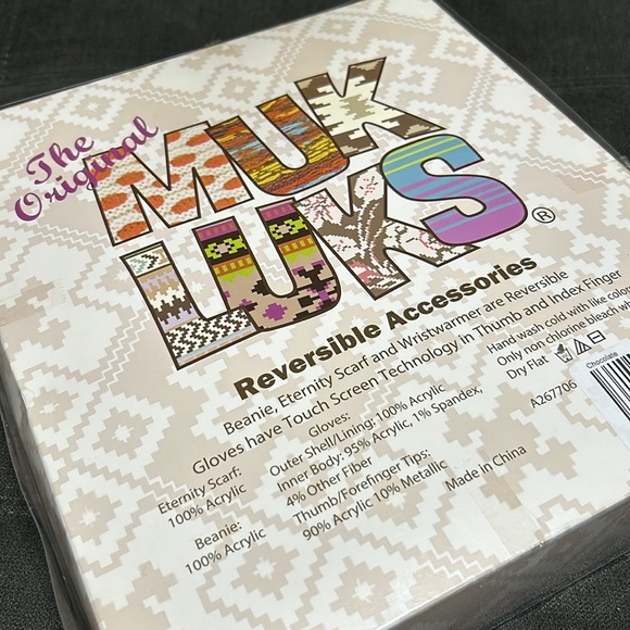 MUK LUKS Reversible Scarf, Hat & 3-in-1 Glove Set - Picture 2 of 2